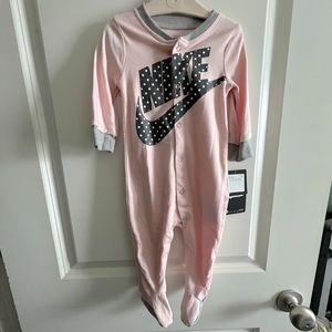 NWT Nike baby girl onesie 6 month